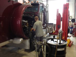 Things to look for in a truck repair shop