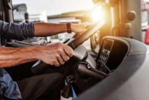 4 Summer Driving Tips for Truckers