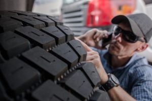 TOP 4 SAFETY TIPS FOR TRUCKERS